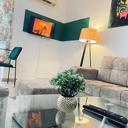 Top Central Apartment Tirana Esterno foto