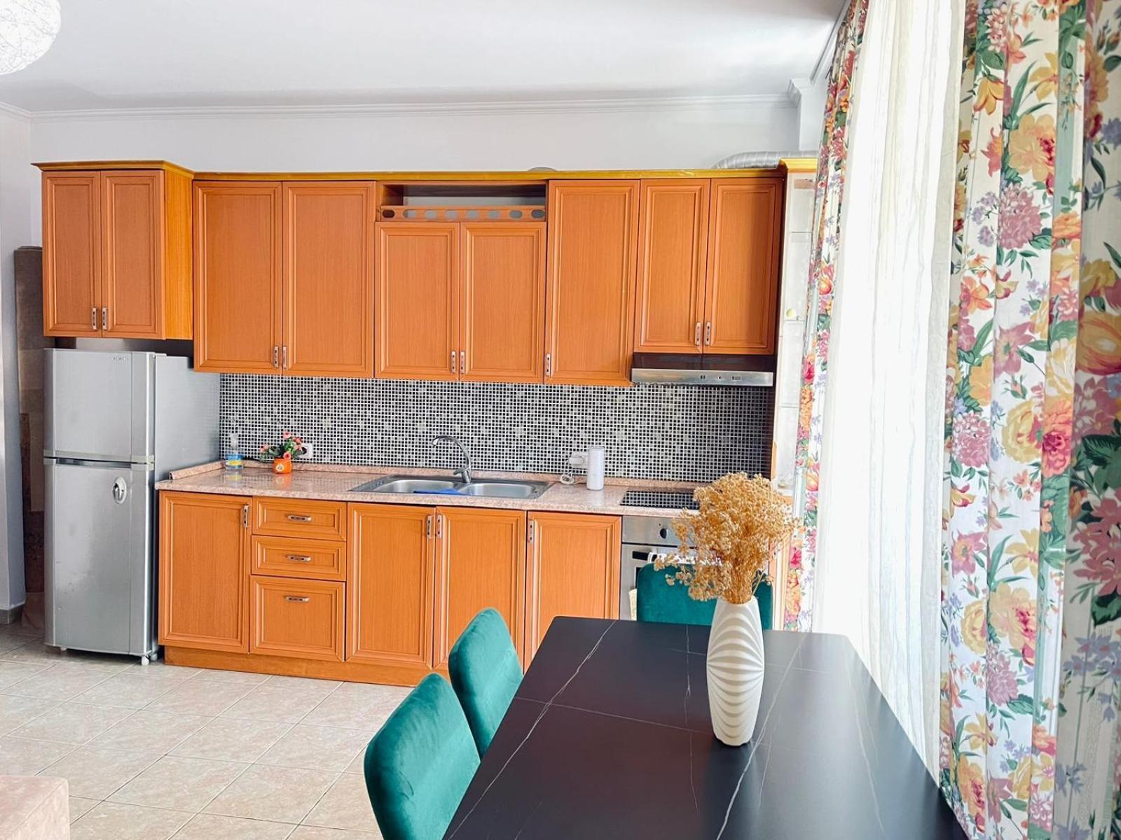 Top Central Apartment Tirana Esterno foto